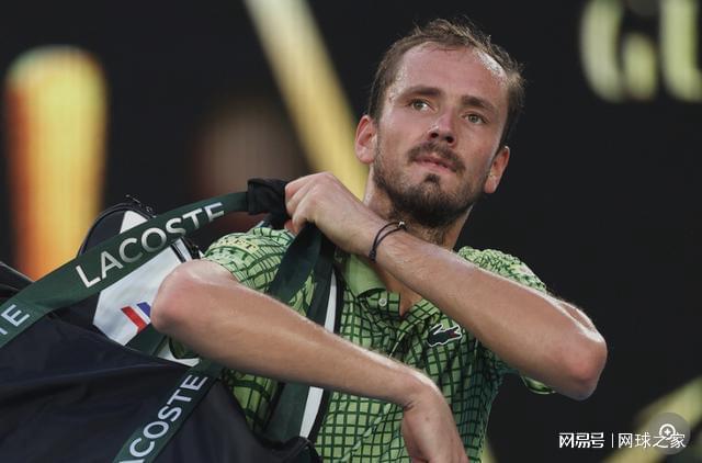 星空体育app-41名ATP人员被困迪拜梅总打趣来场闭门赛，周意发文称成战地记者