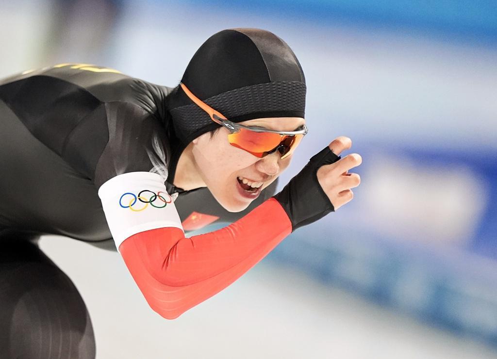 星空体育app-受伤一度下不了床，田芮宁丈量中国速滑与世界巅峰的距离