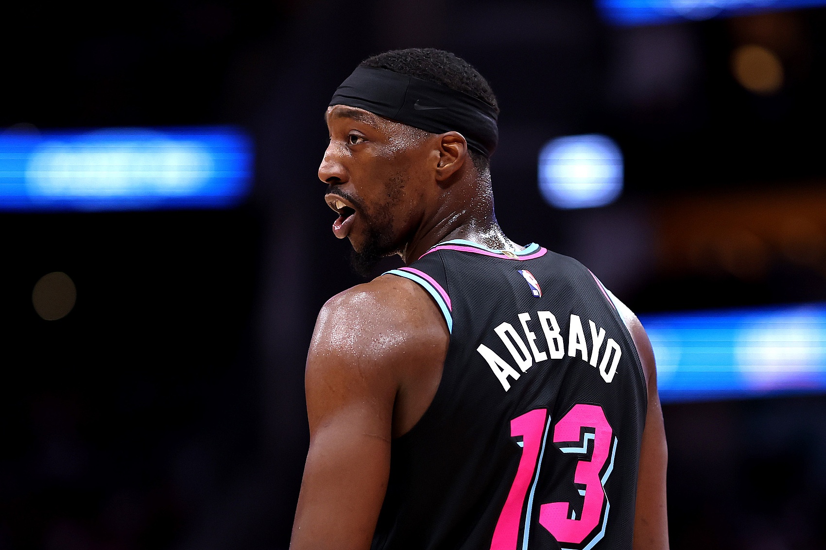 星空体育app-毫无状态！阿德巴约半场出战20分钟 6中1&amp;三分5中0