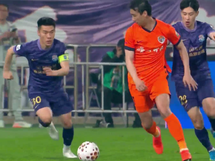 0-0！天津津门虎“状态低迷”，被海牛压制，半场0射门，中场失控